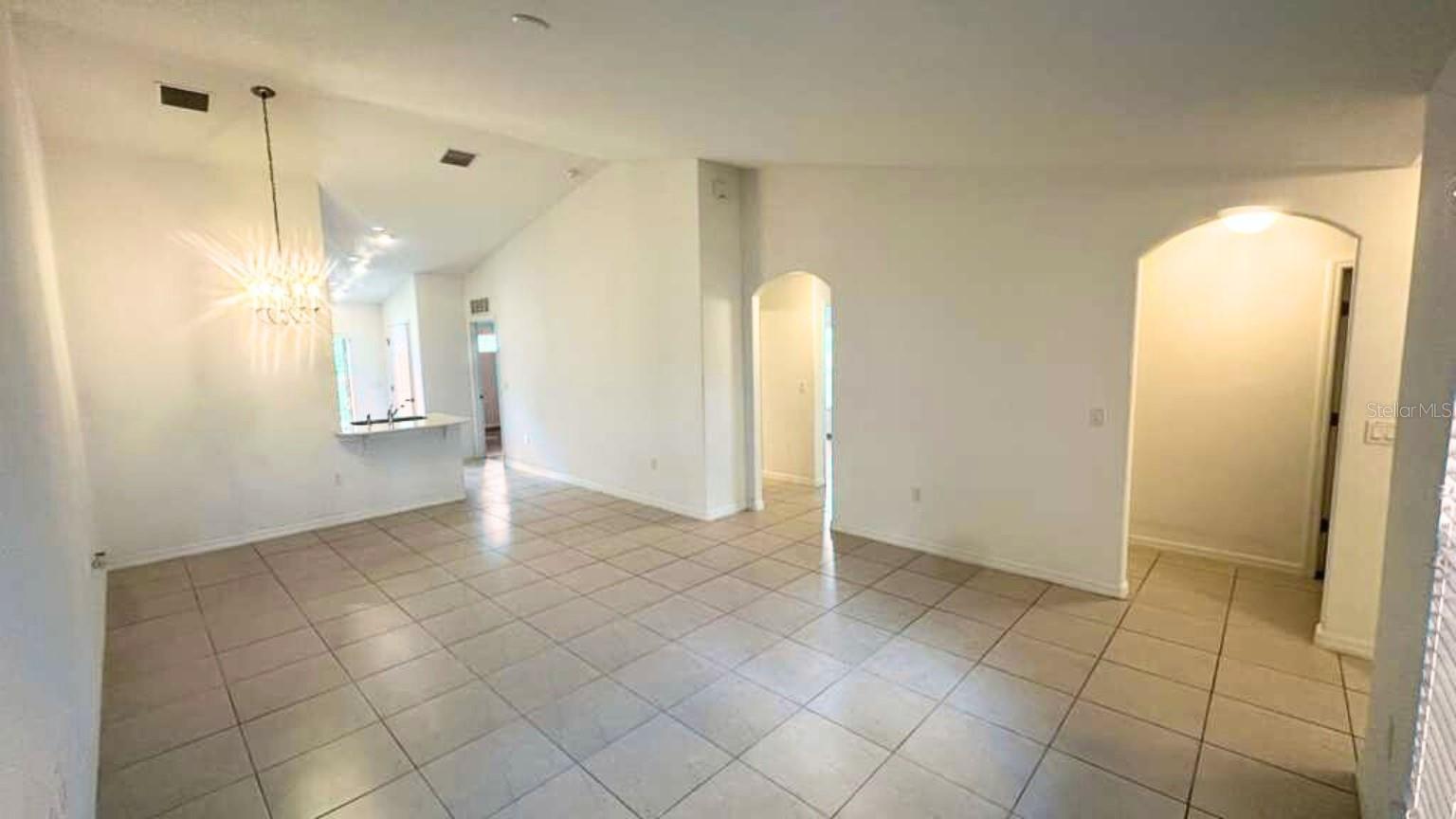 Image 10 of 13 For 2 Ryapple Lane B