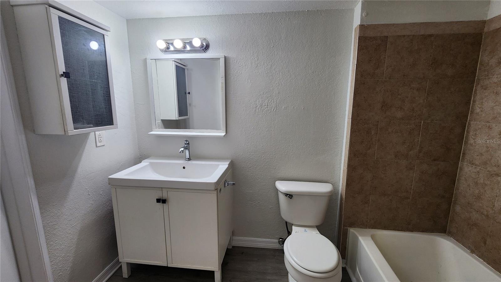 Image 17 of 22 For 4630 Commander Drive 1028