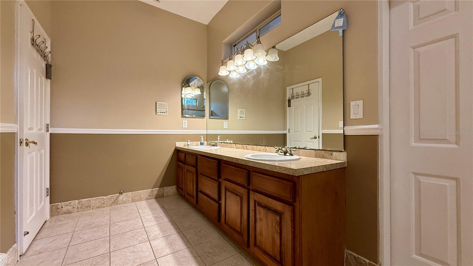 Image 40 of 64 For 3100 Pine Needle Trail