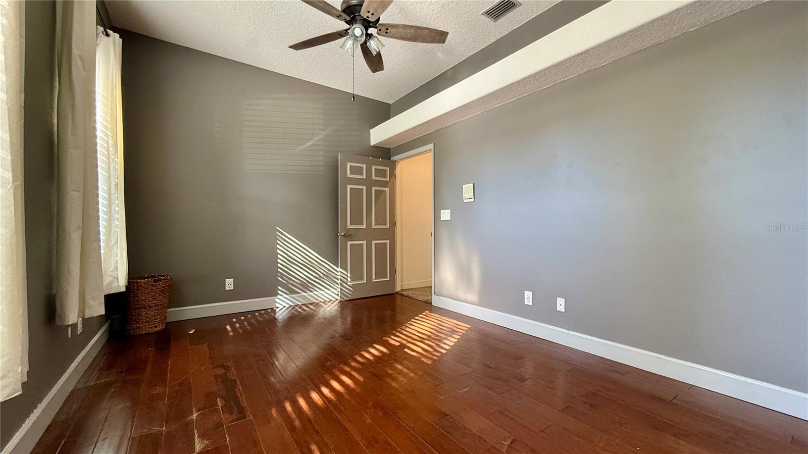 Image 42 of 64 For 3100 Pine Needle Trail