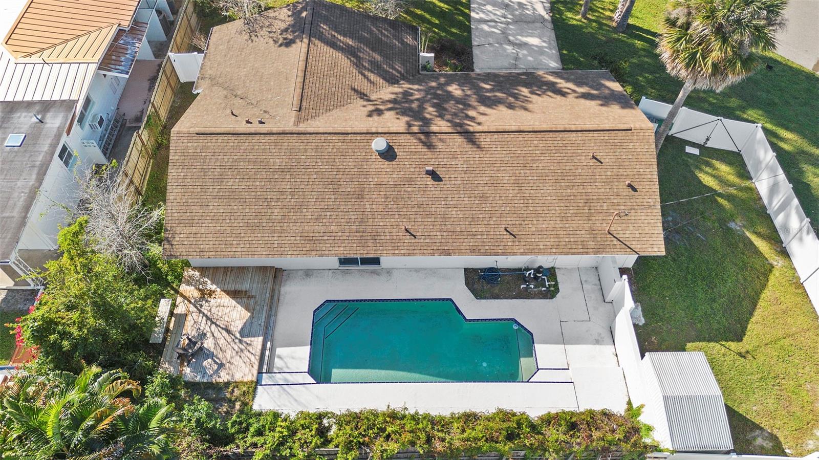 Image 17 of 23 For 10 Minnehaha Circle