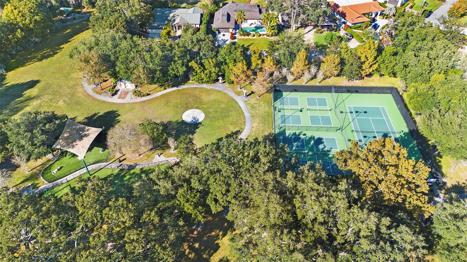 Image 19 of 23 For 10 Minnehaha Circle