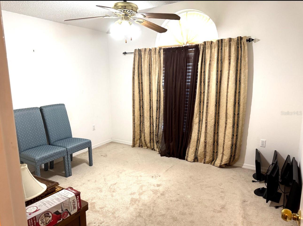 Image 10 of 15 For 122 Crown Colony Way