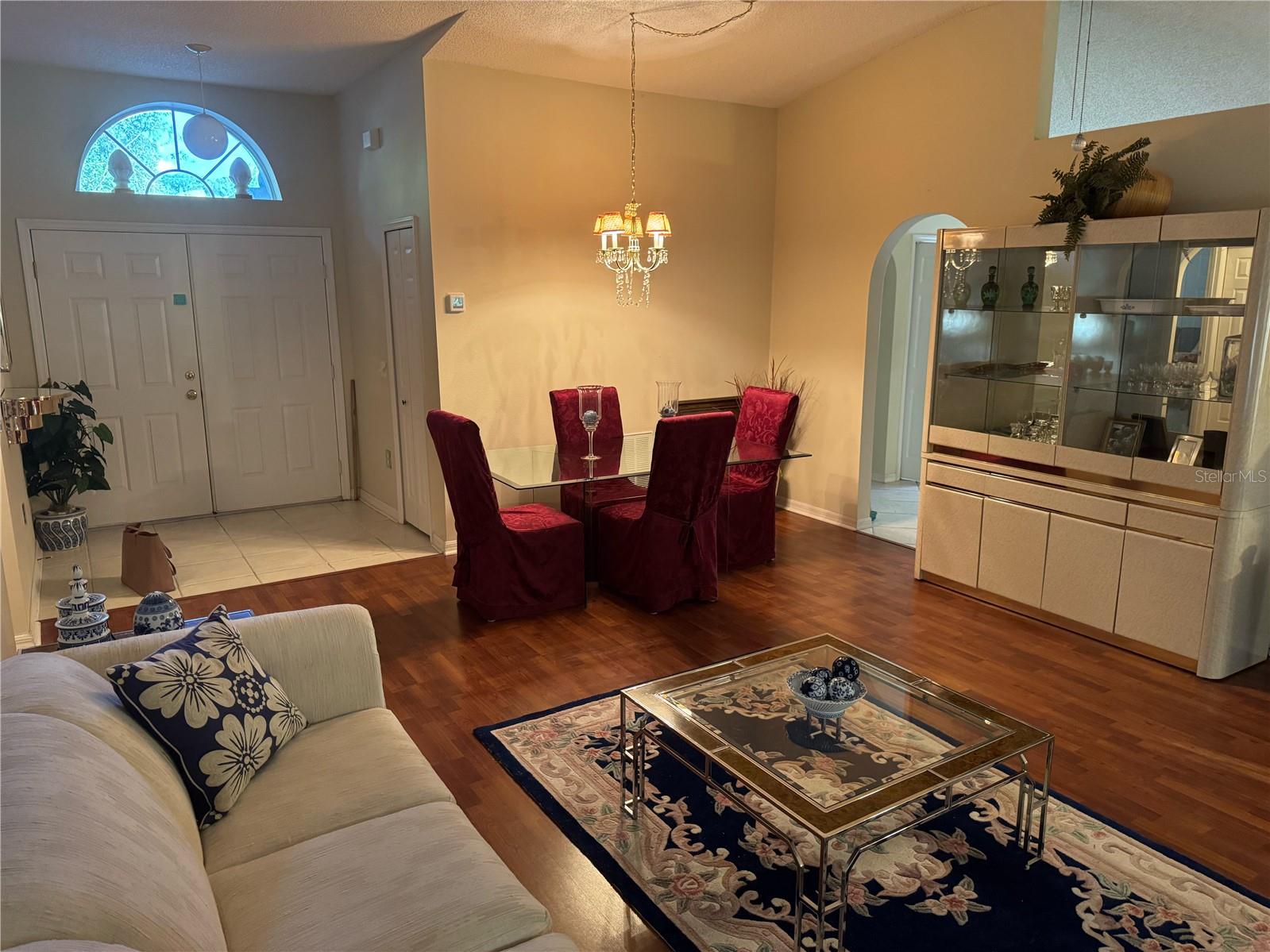 Image 3 of 15 For 122 Crown Colony Way