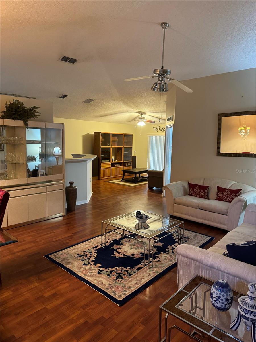 Image 4 of 15 For 122 Crown Colony Way