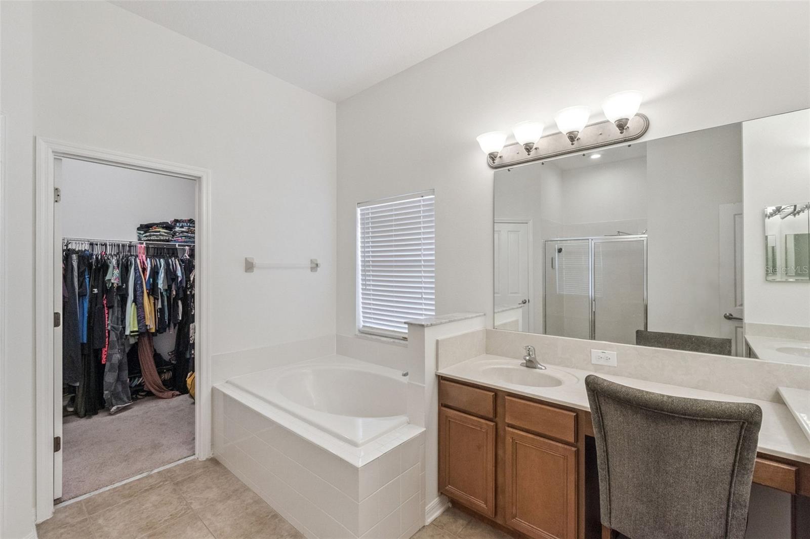 Image 23 of 52 For 3649 Bristol Cove Lane