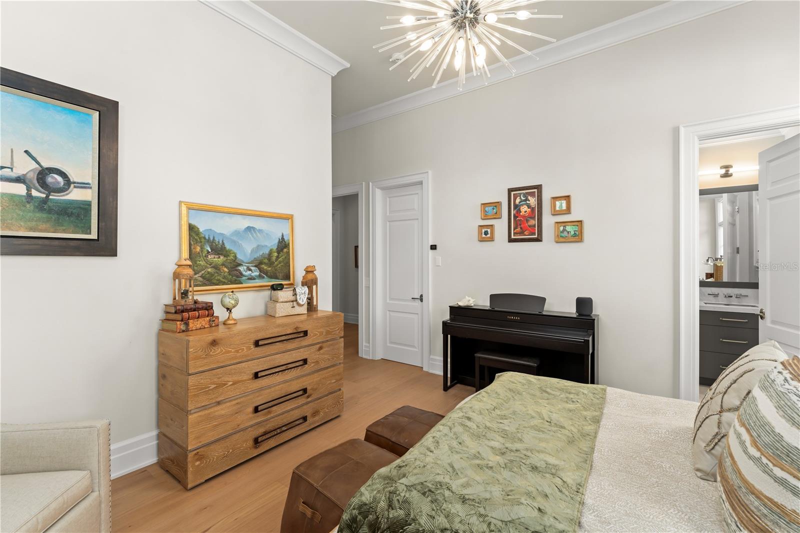 Image 32 of 47 For 10273 Summer Meadow Way