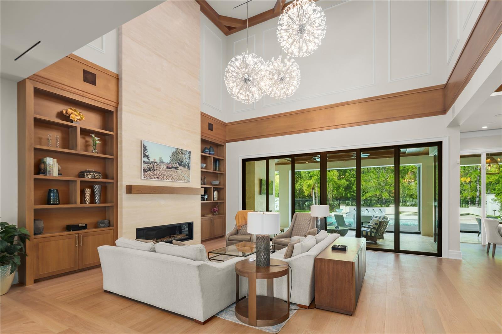 Image 4 of 47 For 10273 Summer Meadow Way