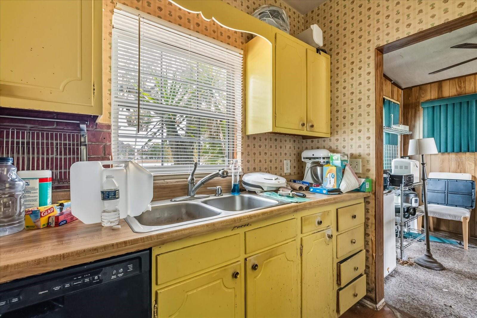 Image 6 of 27 For 107 Tucker Drive