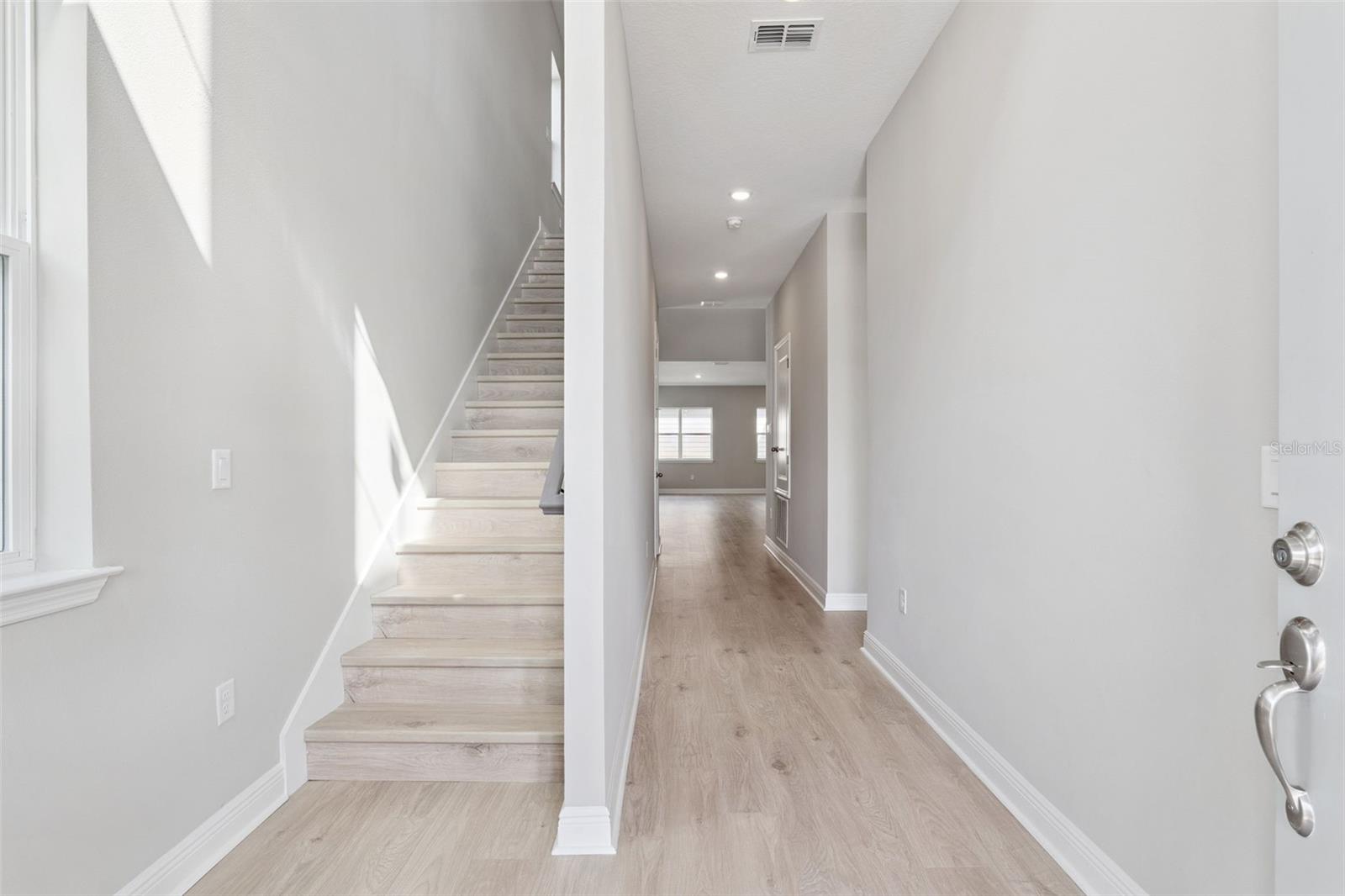 Image 19 of 29 For 6553 Rover Way