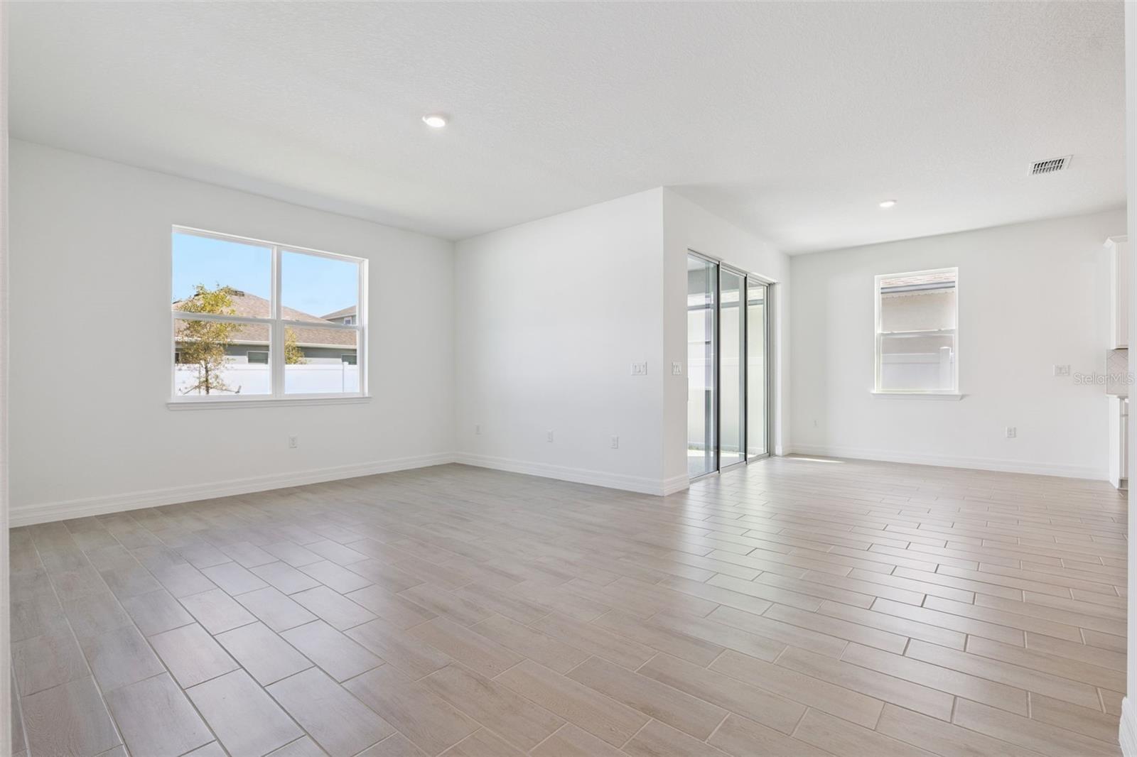 Image 12 of 27 For 5807 Wallis Lane