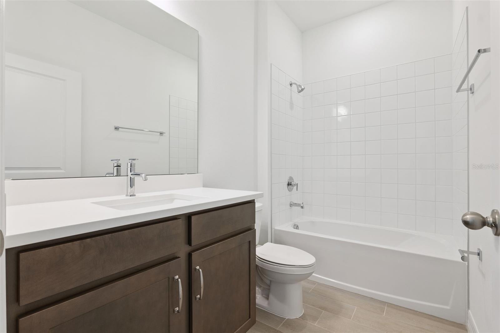 Image 21 of 27 For 5807 Wallis Lane