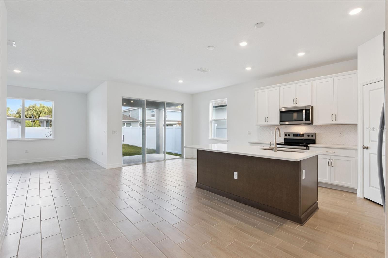 Image 7 of 27 For 5807 Wallis Lane