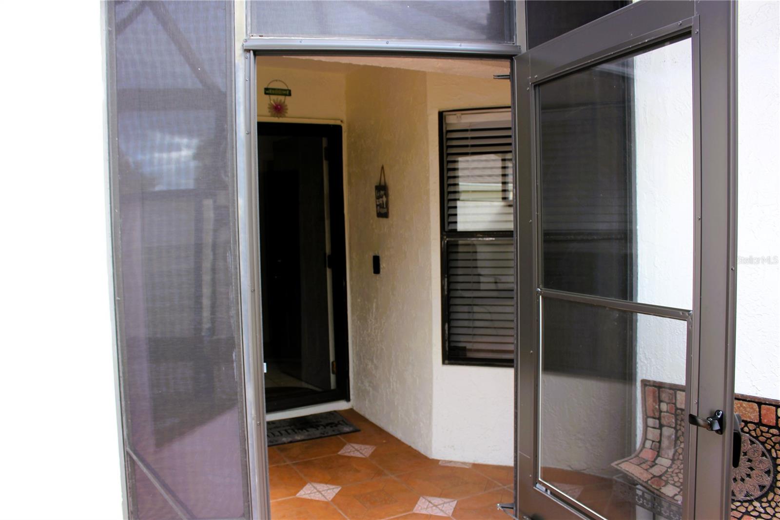 Image 11 of 49 For 149 Lakepointe Circle