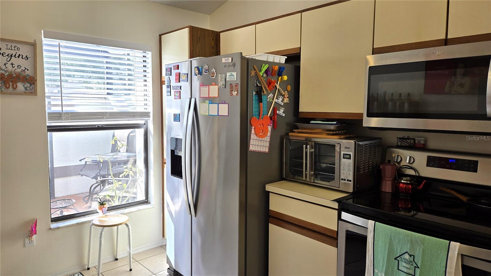 Image 21 of 49 For 149 Lakepointe Circle