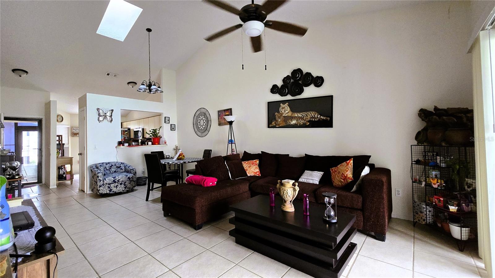 Image 34 of 49 For 149 Lakepointe Circle