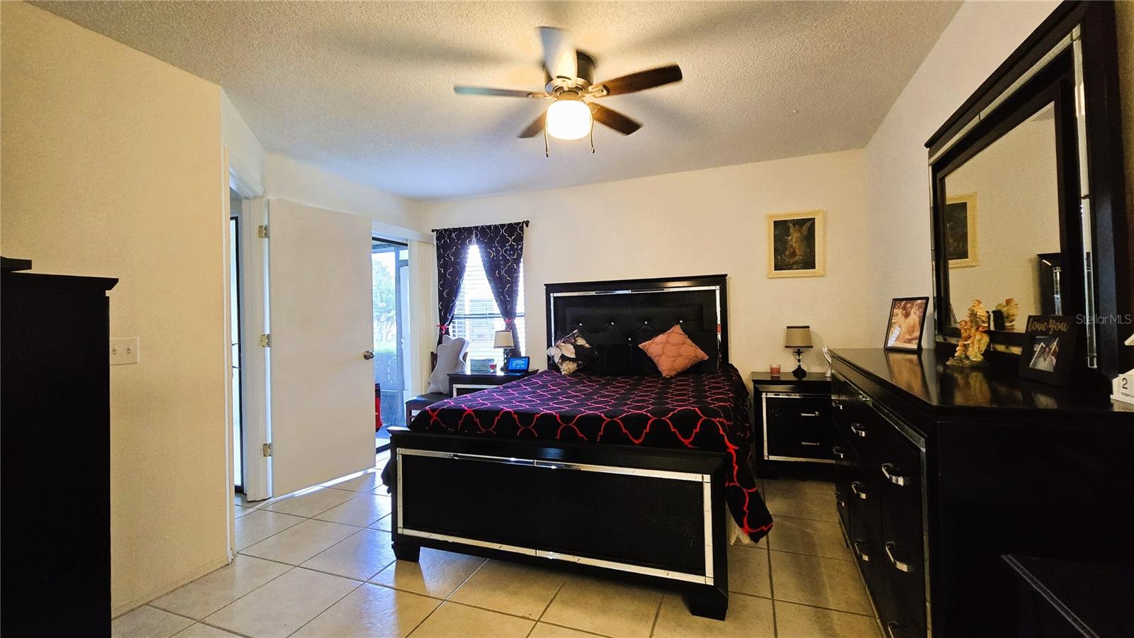 Image 40 of 49 For 149 Lakepointe Circle