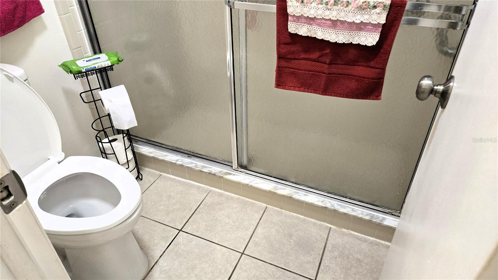 Image 45 of 49 For 149 Lakepointe Circle