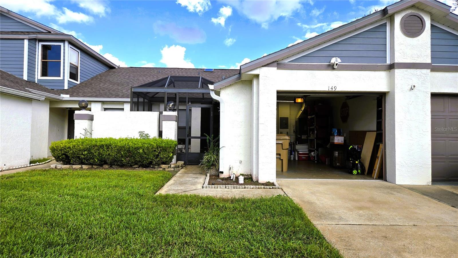 Image 5 of 49 For 149 Lakepointe Circle