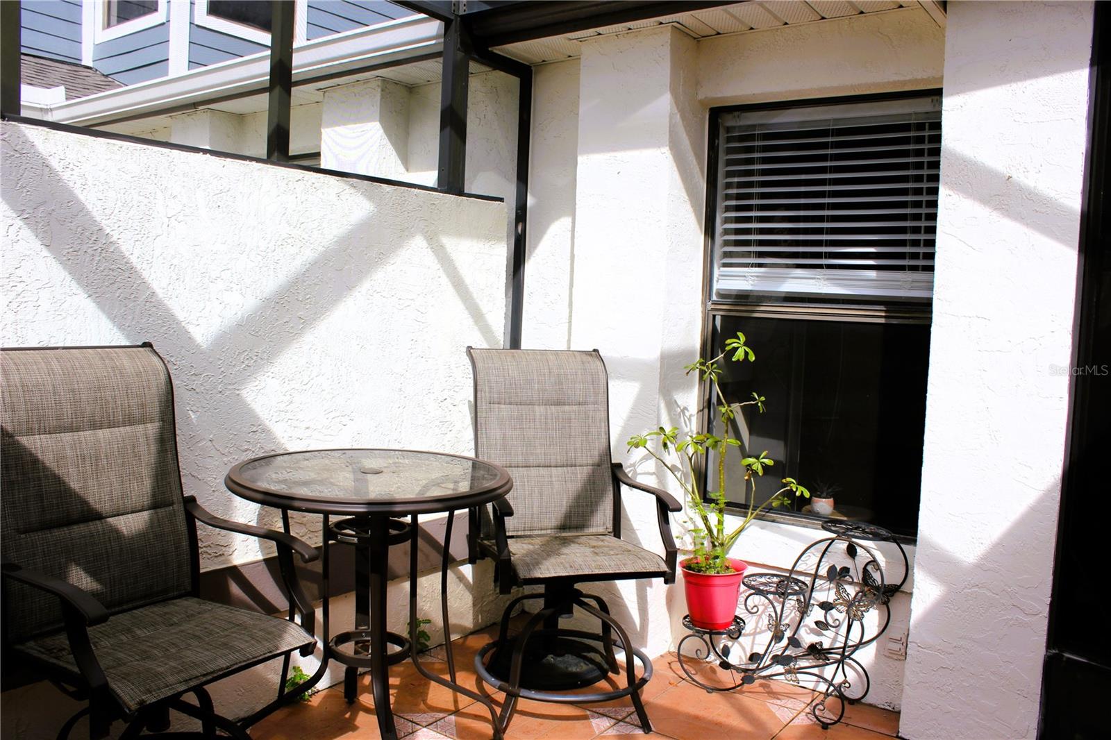 Image 9 of 49 For 149 Lakepointe Circle