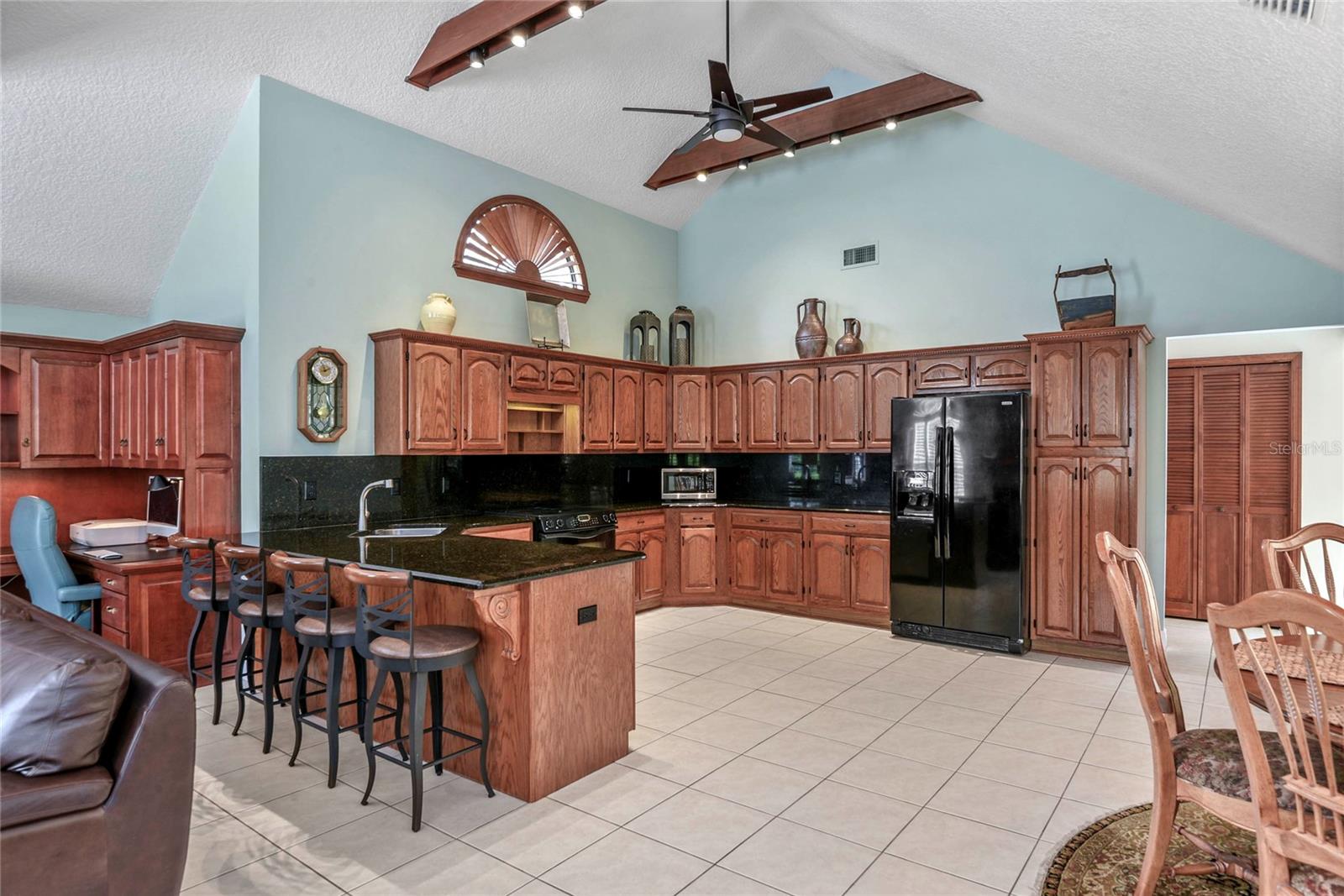 Image 17 of 51 For 1758 Markham Glen Circle