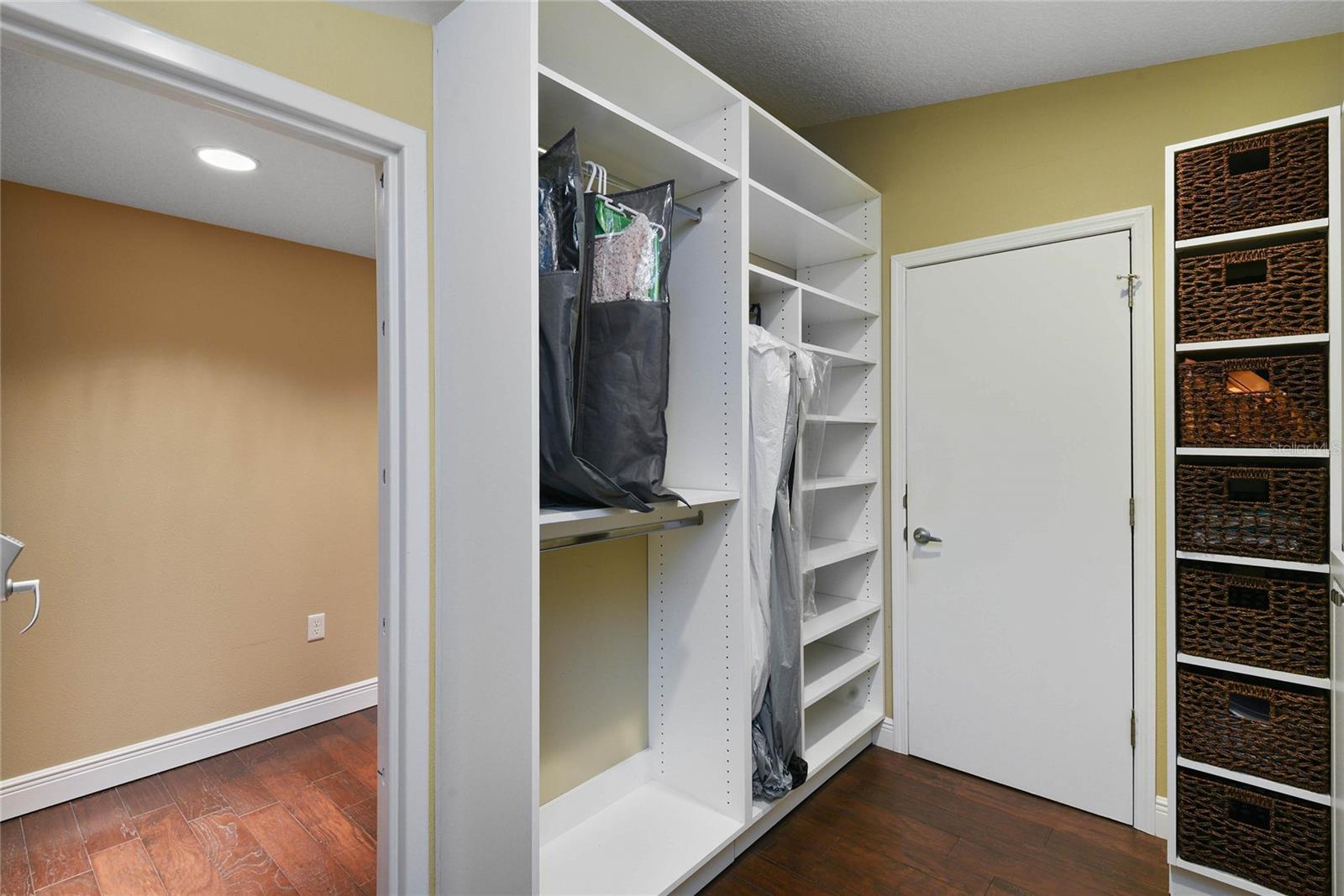 Image 30 of 51 For 1758 Markham Glen Circle
