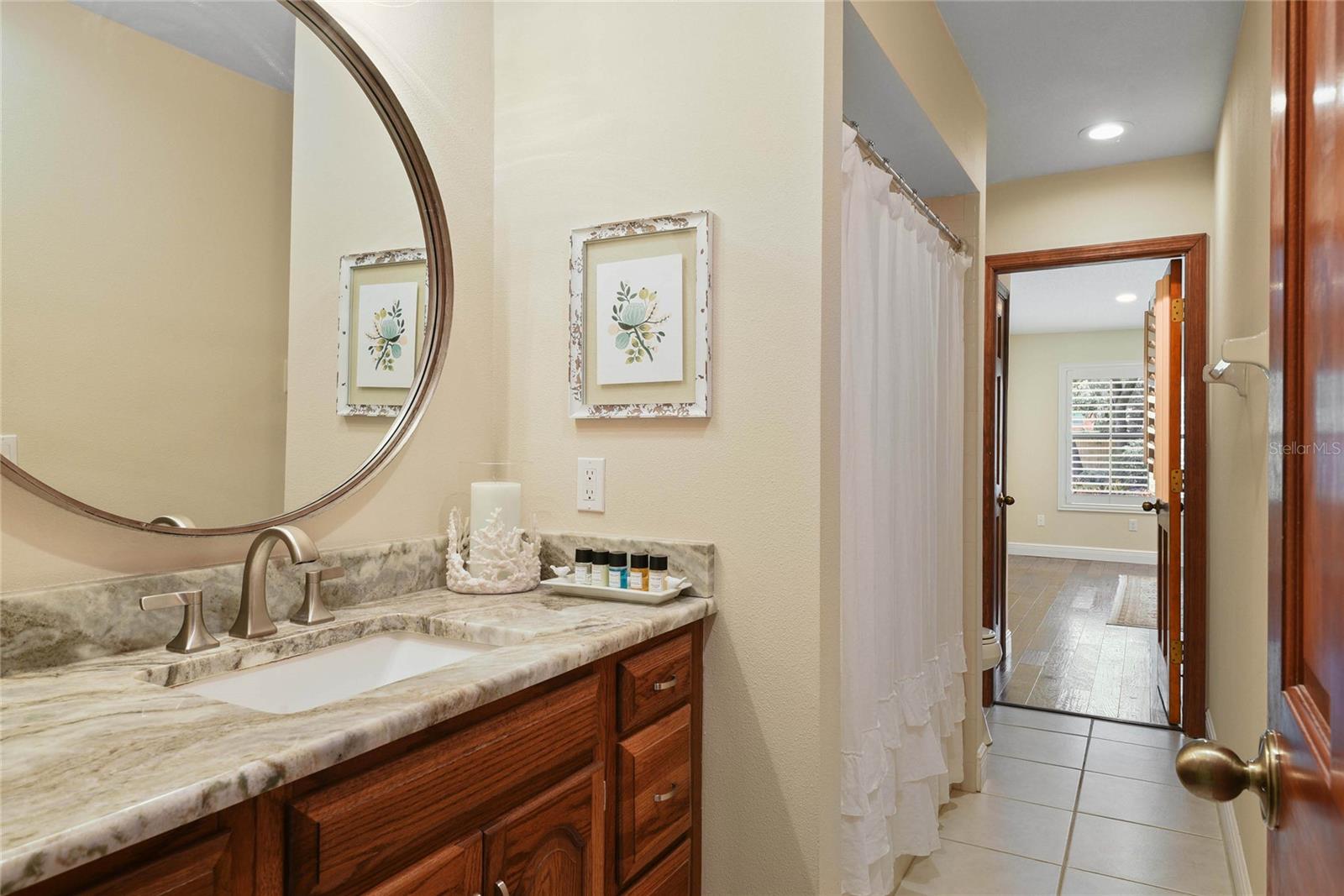 Image 33 of 51 For 1758 Markham Glen Circle