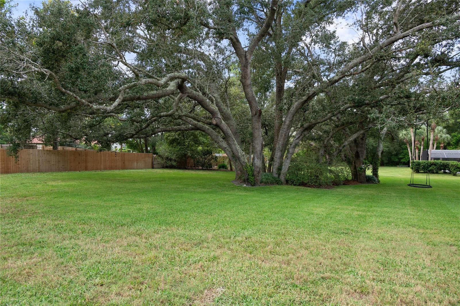 Image 43 of 51 For 1758 Markham Glen Circle