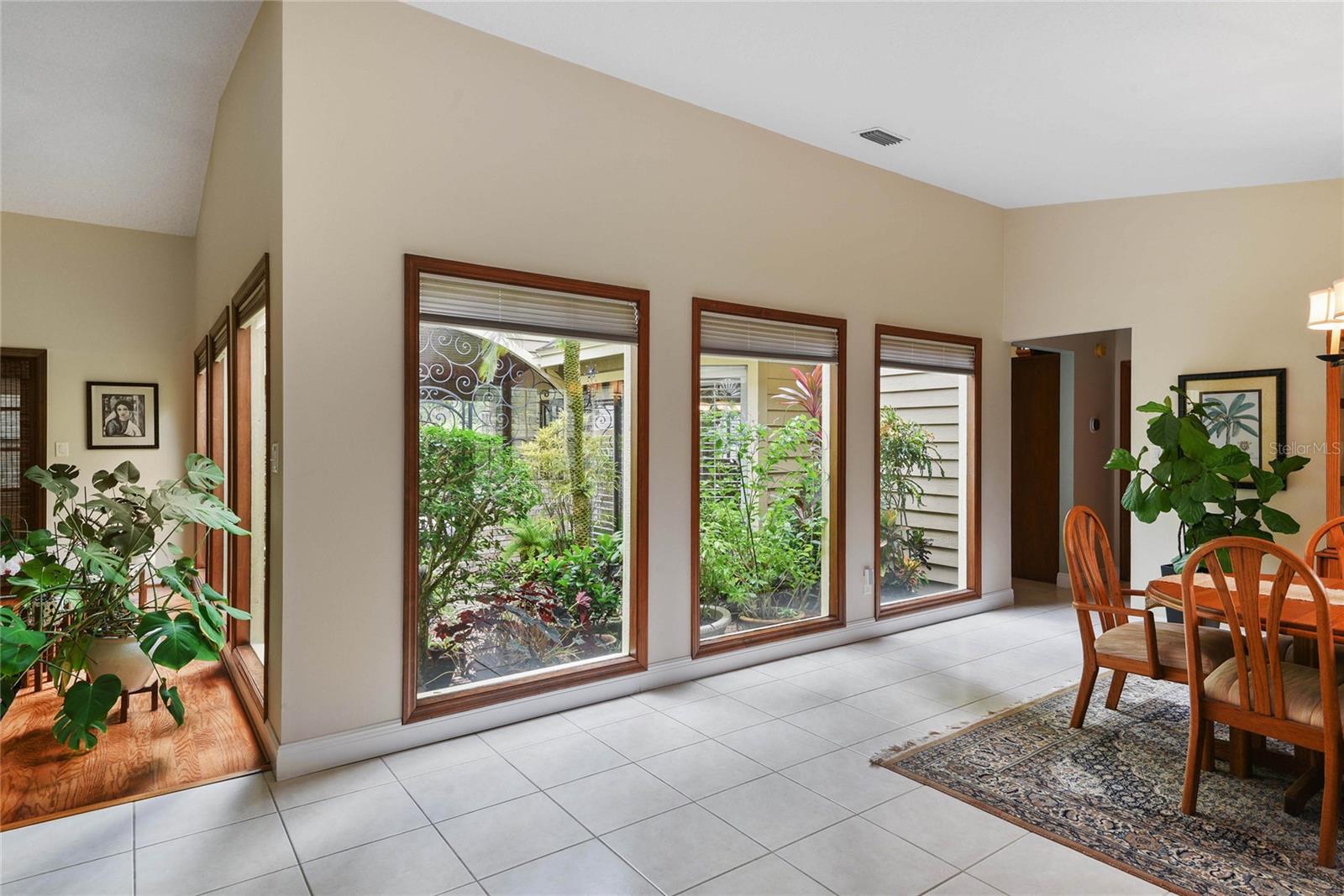 Image 5 of 51 For 1758 Markham Glen Circle