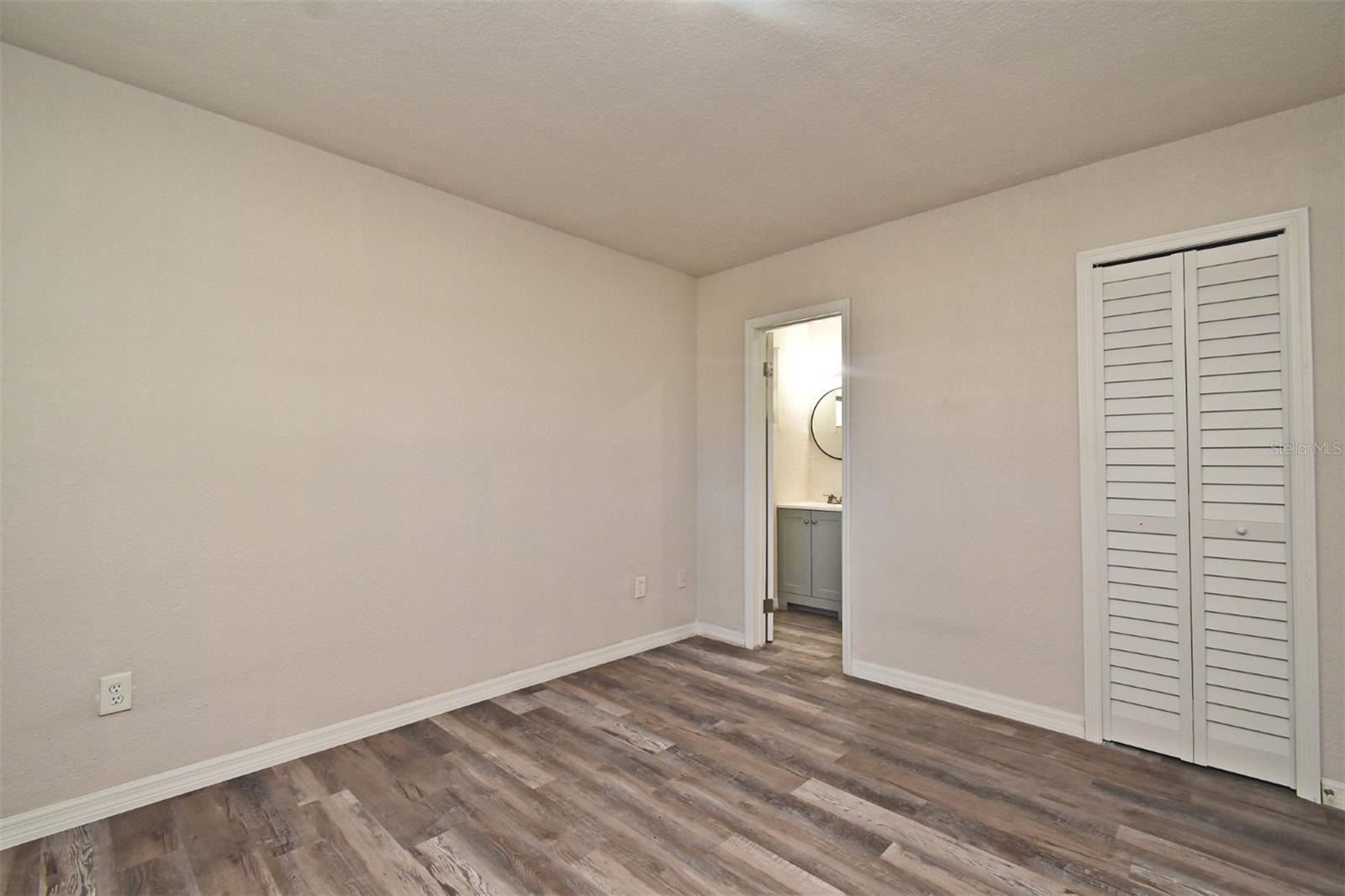 Image 17 of 44 For 1416 Atlanta Drive