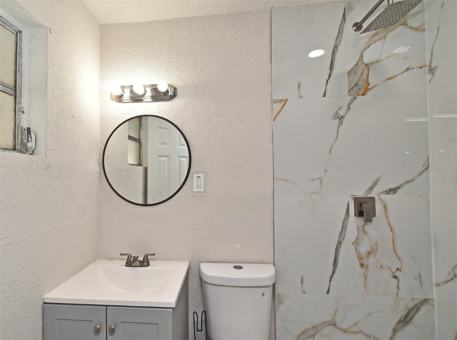 Image 18 of 44 For 1416 Atlanta Drive
