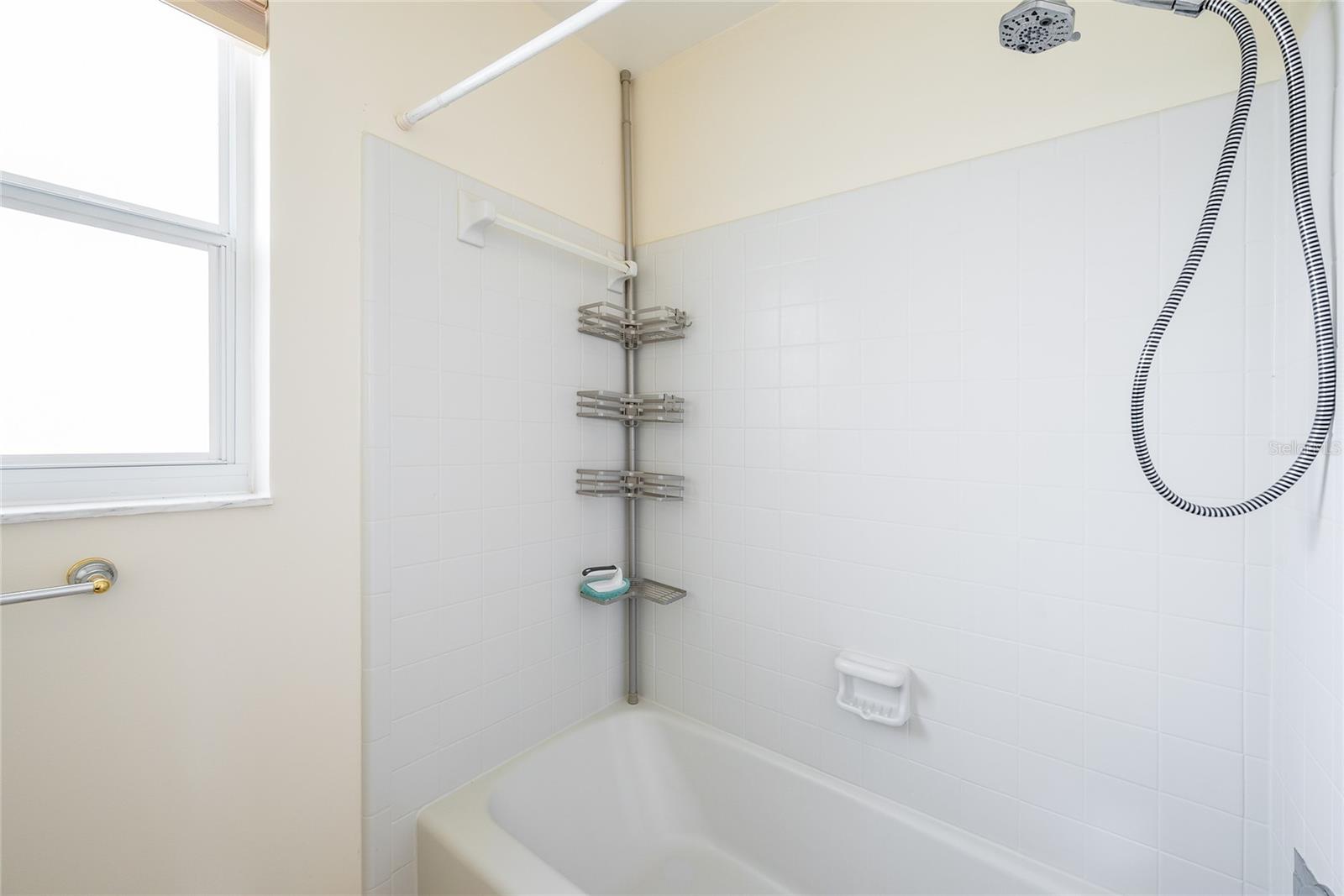 Image 26 of 52 For 6421 Stockbridge Avenue