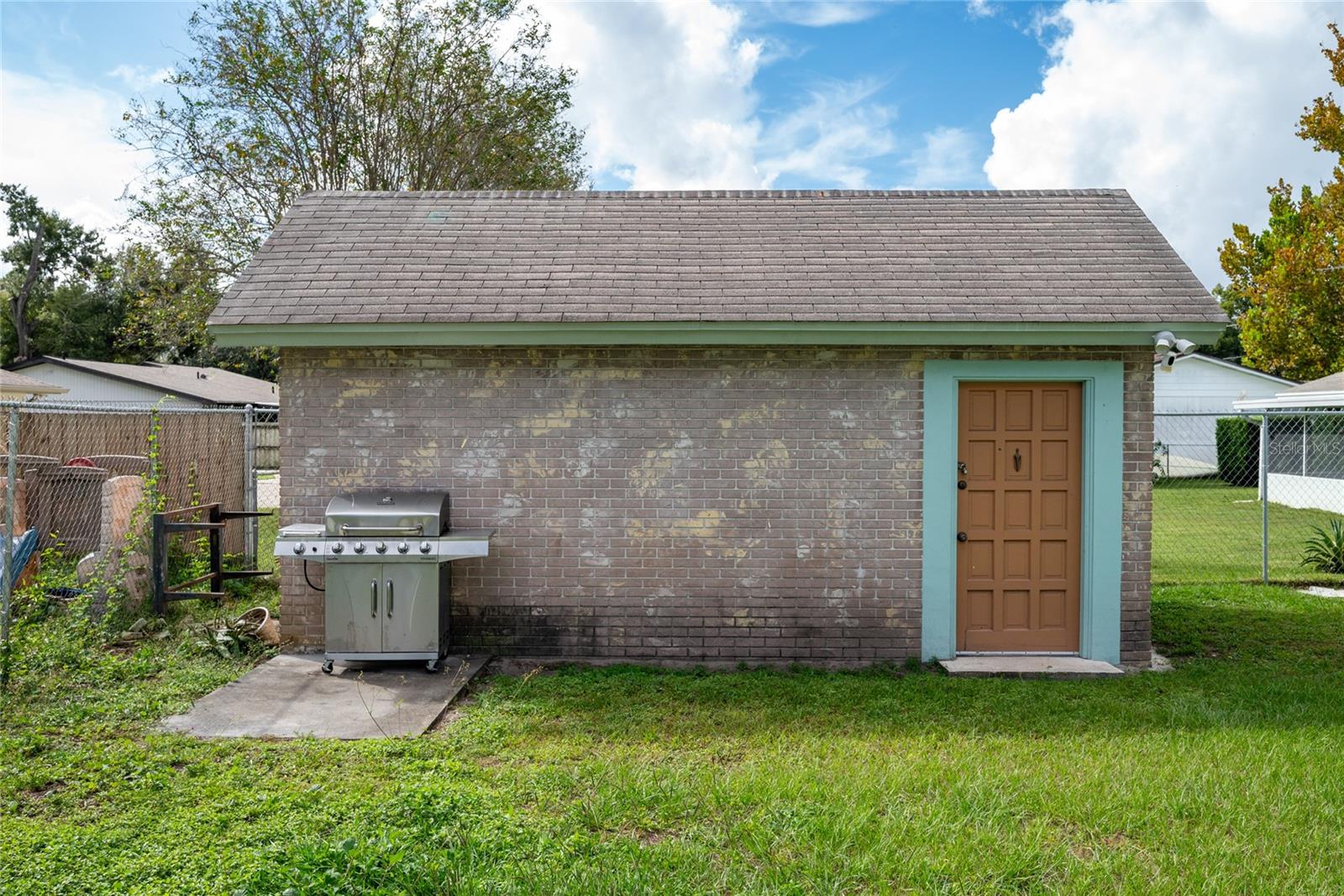 Image 38 of 52 For 6421 Stockbridge Avenue