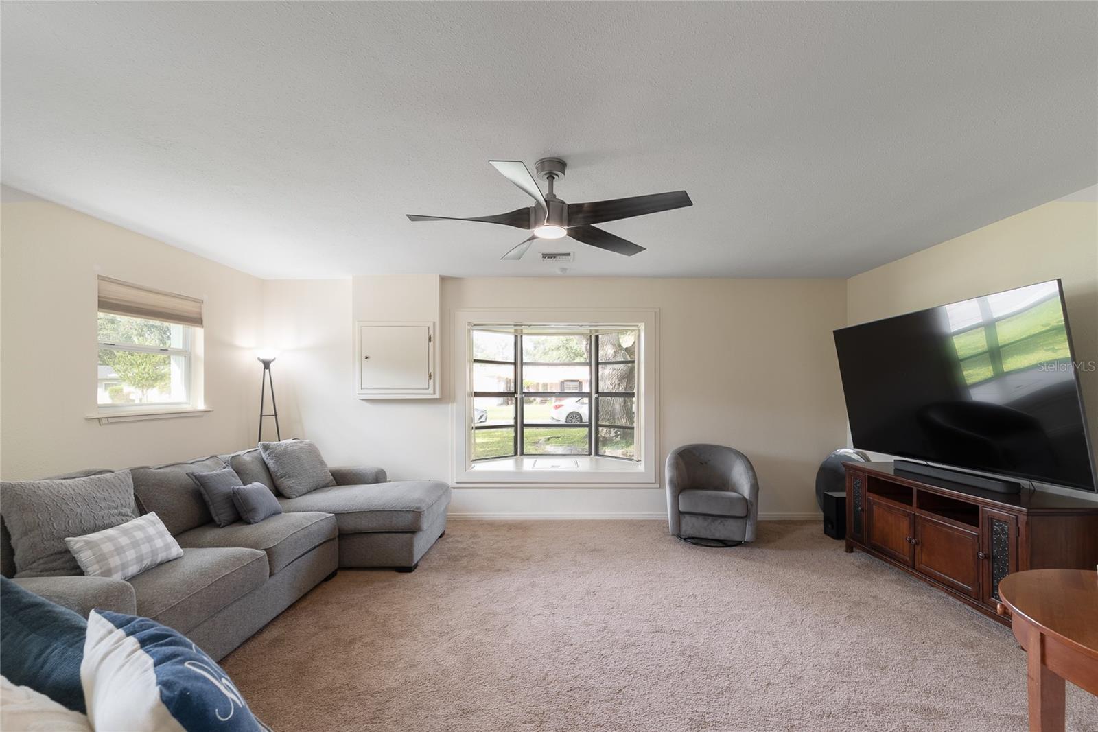 Image 6 of 52 For 6421 Stockbridge Avenue