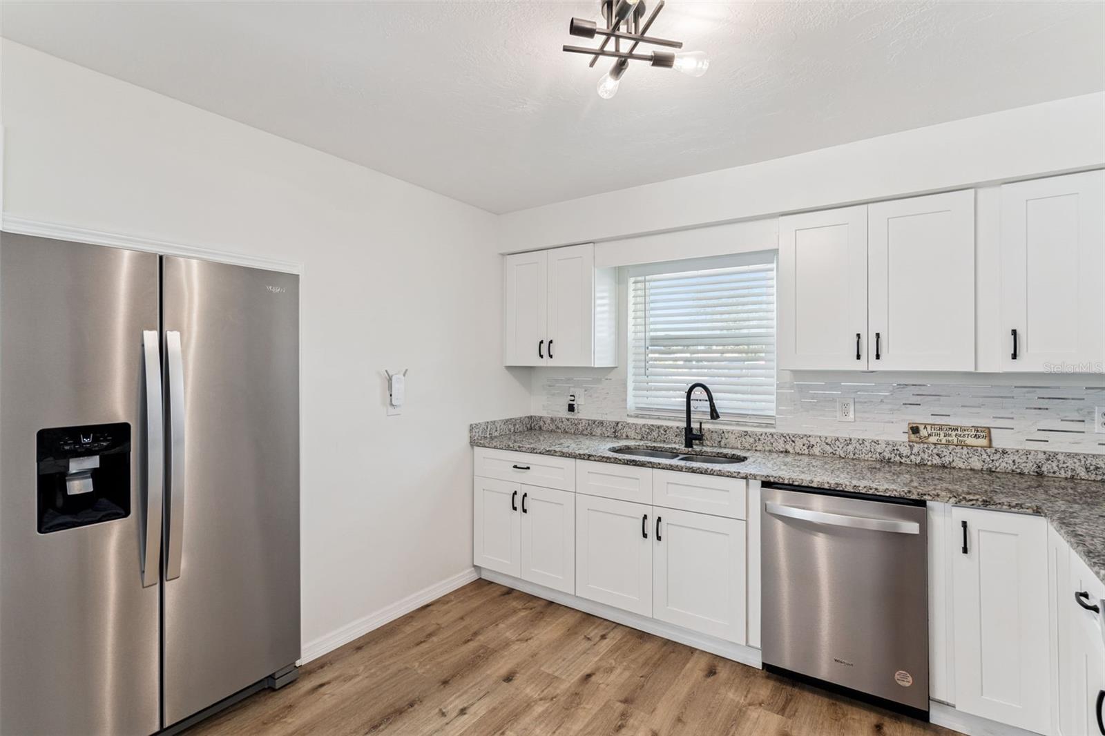 Image 13 of 47 For 1051 Eva Street