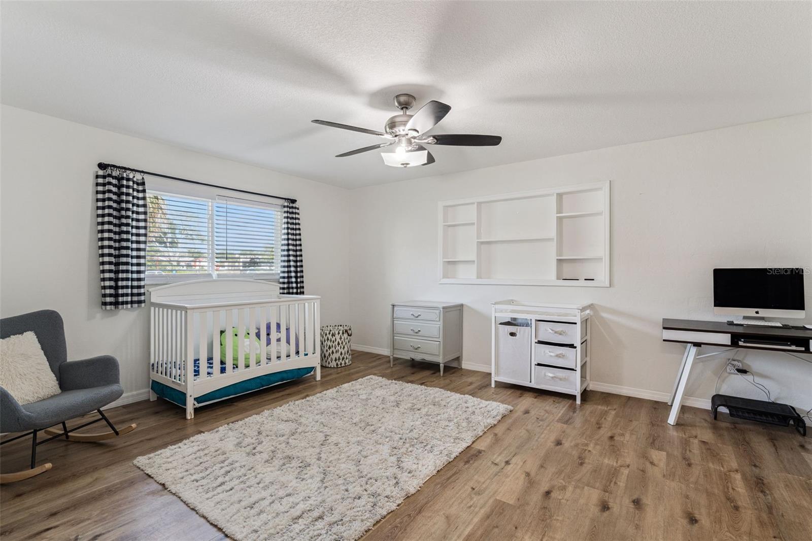 Image 23 of 47 For 1051 Eva Street