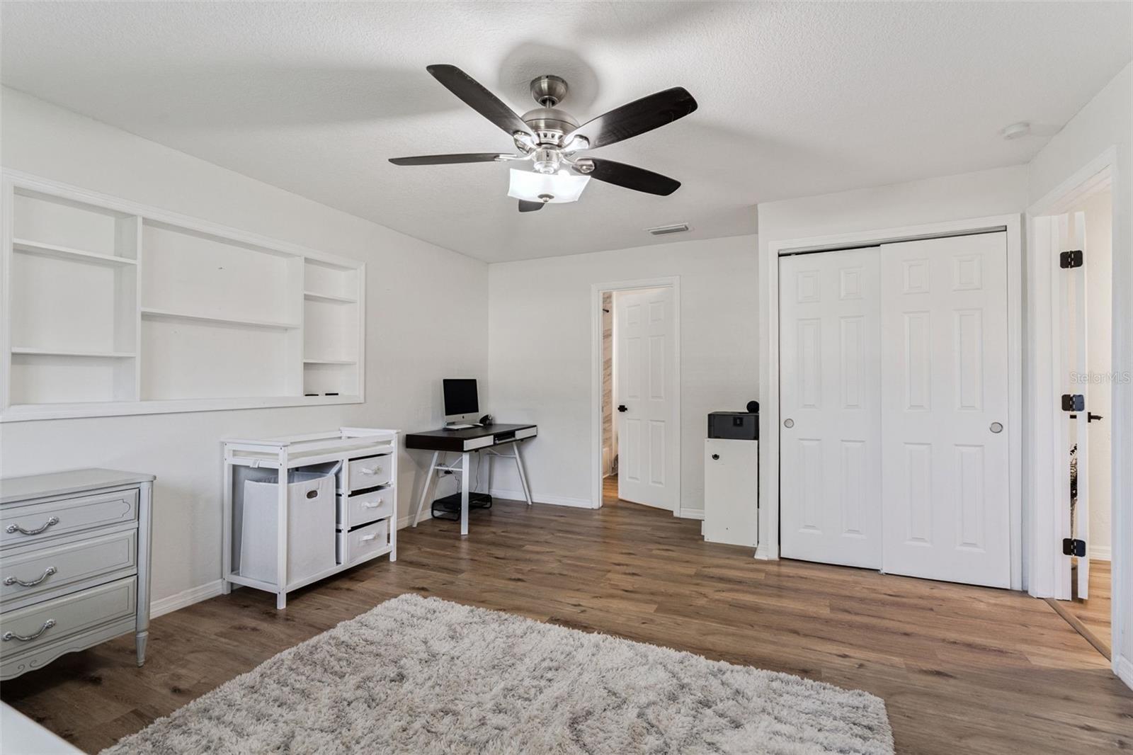 Image 24 of 47 For 1051 Eva Street