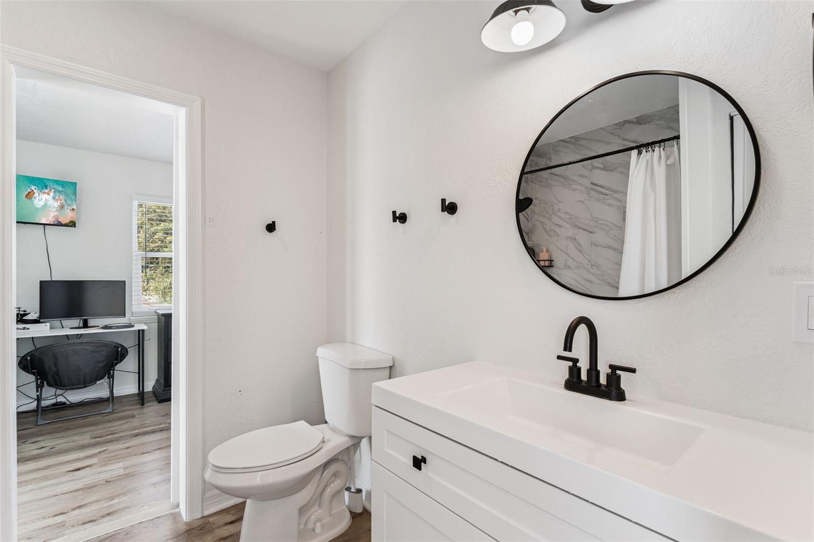 Image 32 of 47 For 1051 Eva Street