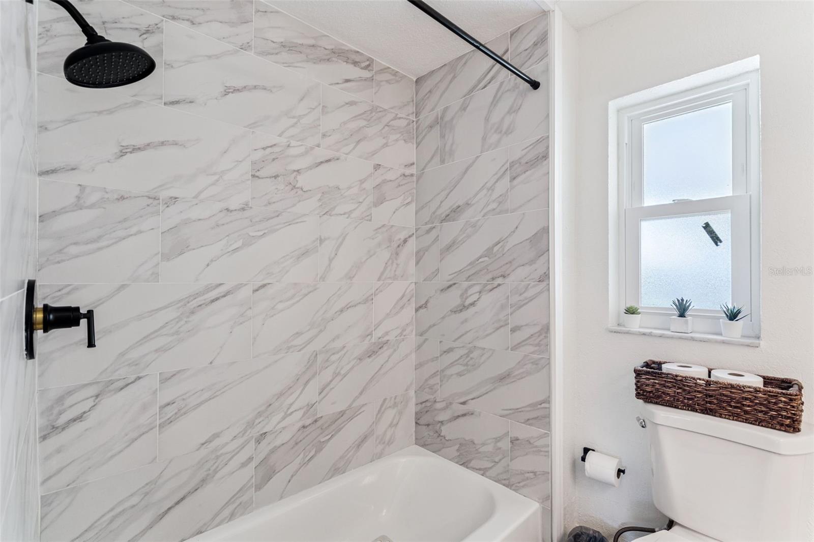 Image 33 of 47 For 1051 Eva Street