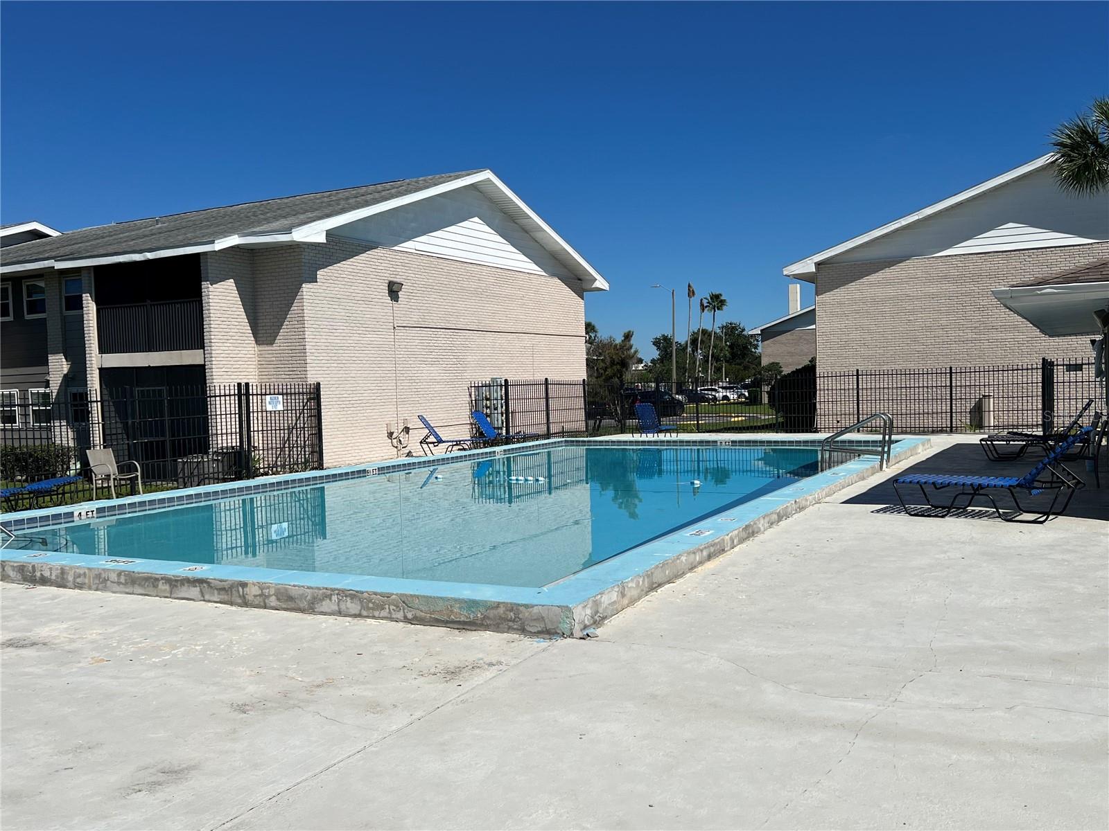 Image 21 of 23 For 851 Sky Lake Circle D