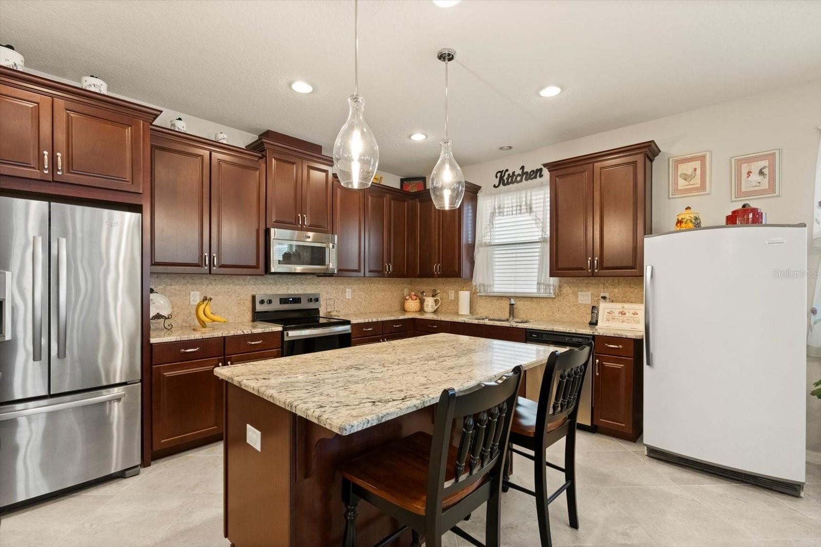 Image 14 of 65 For 2534 Fontaine Drive