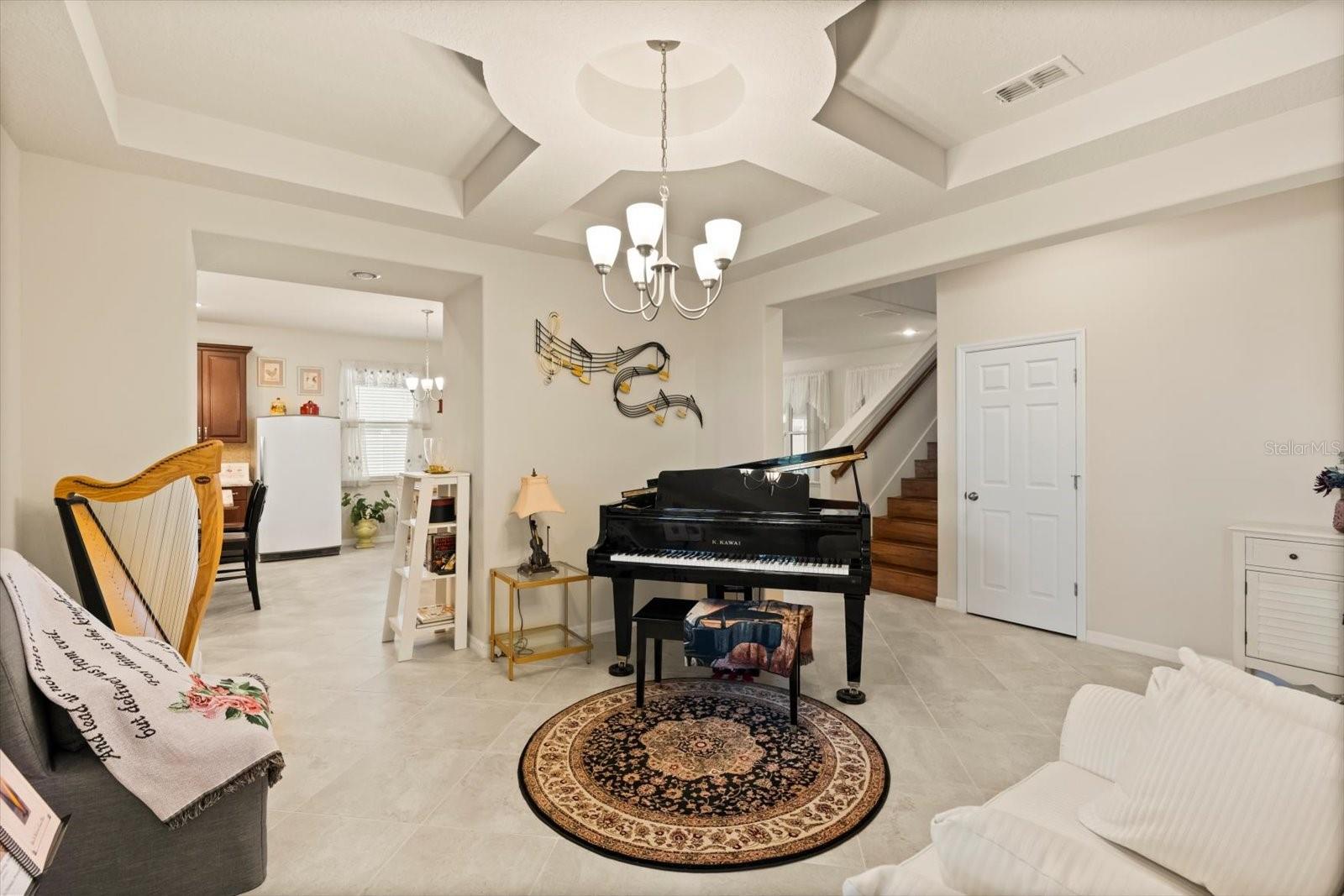 Image 4 of 65 For 2534 Fontaine Drive