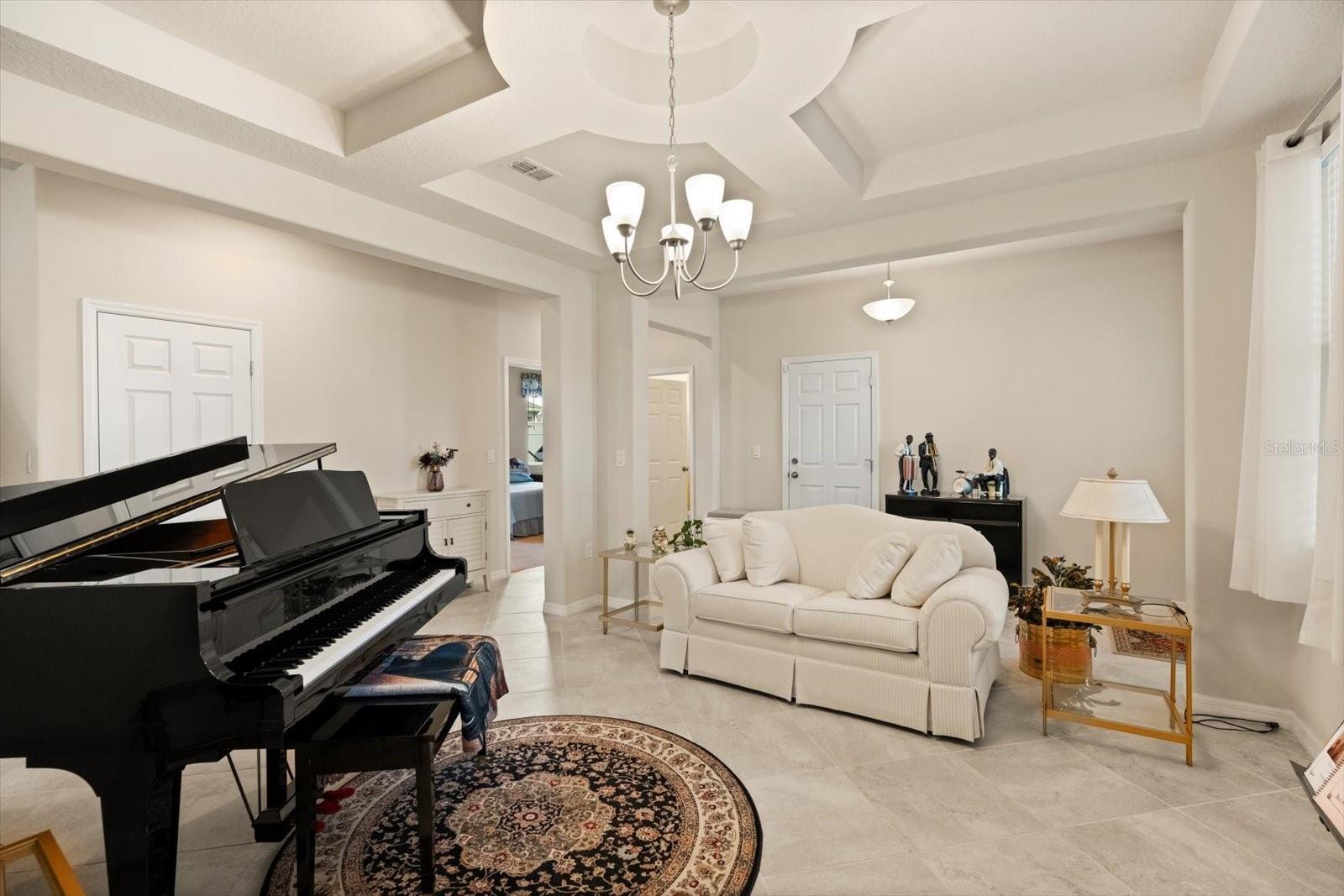 Image 6 of 65 For 2534 Fontaine Drive