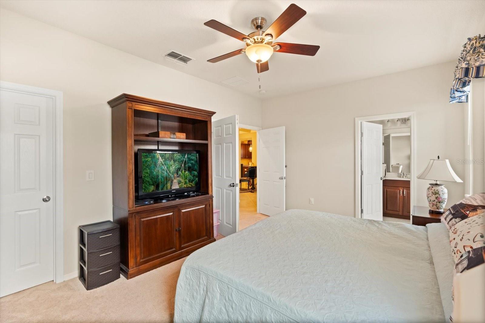 Image 9 of 65 For 2534 Fontaine Drive