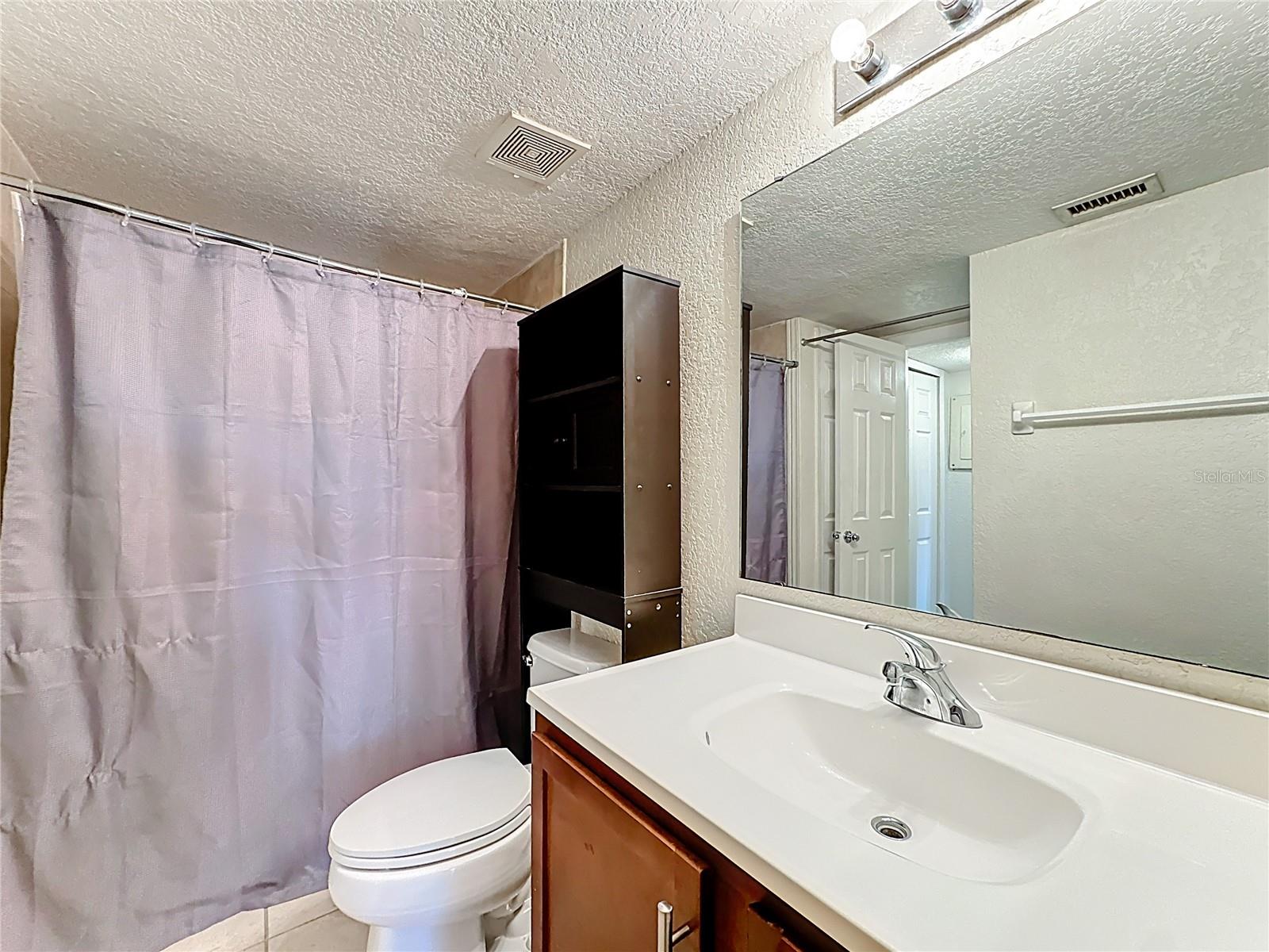 Image 26 of 34 For 1928 Conway Rd  33