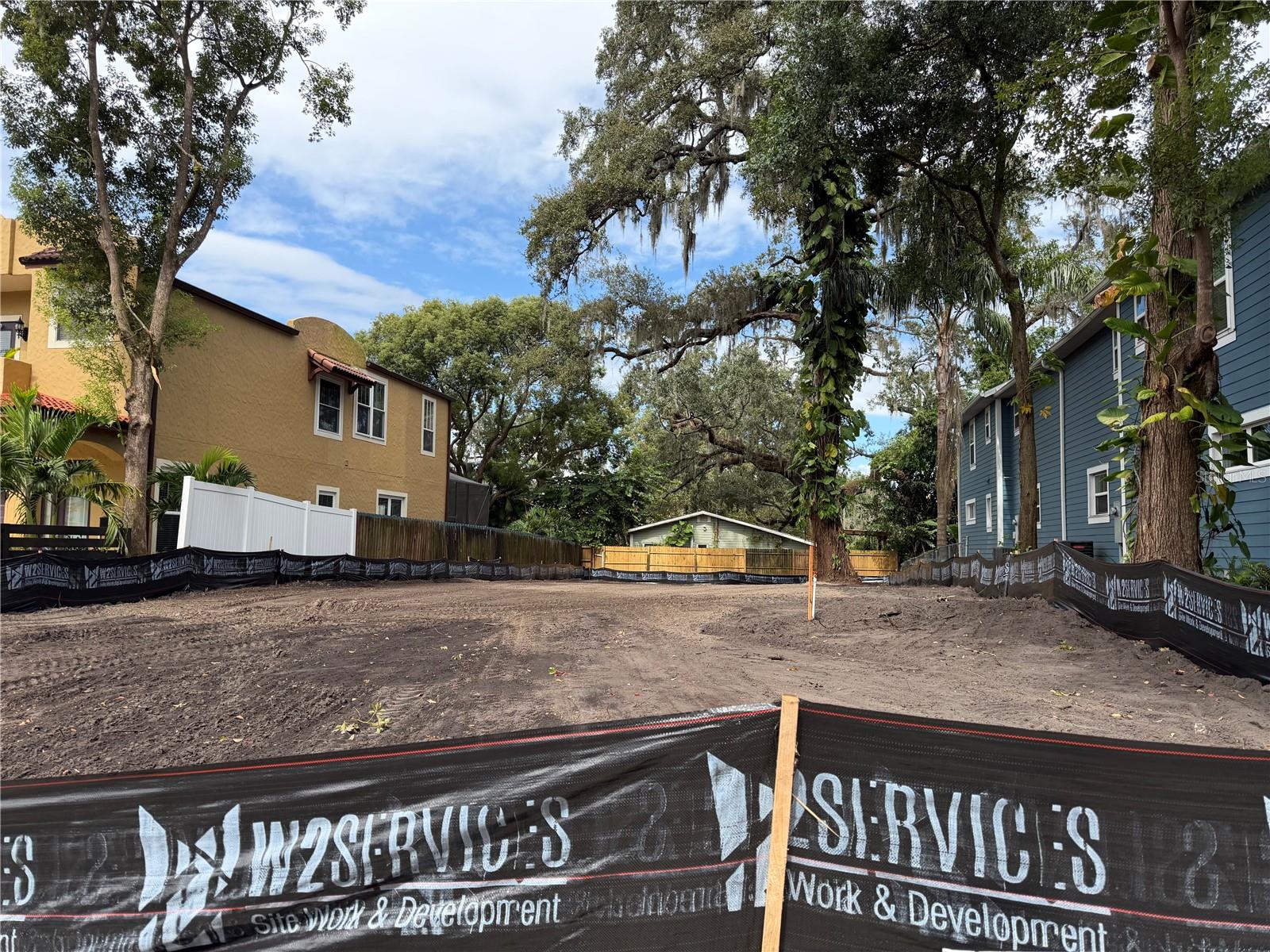 Image 5 of 12 For 1105 Elmwood Street