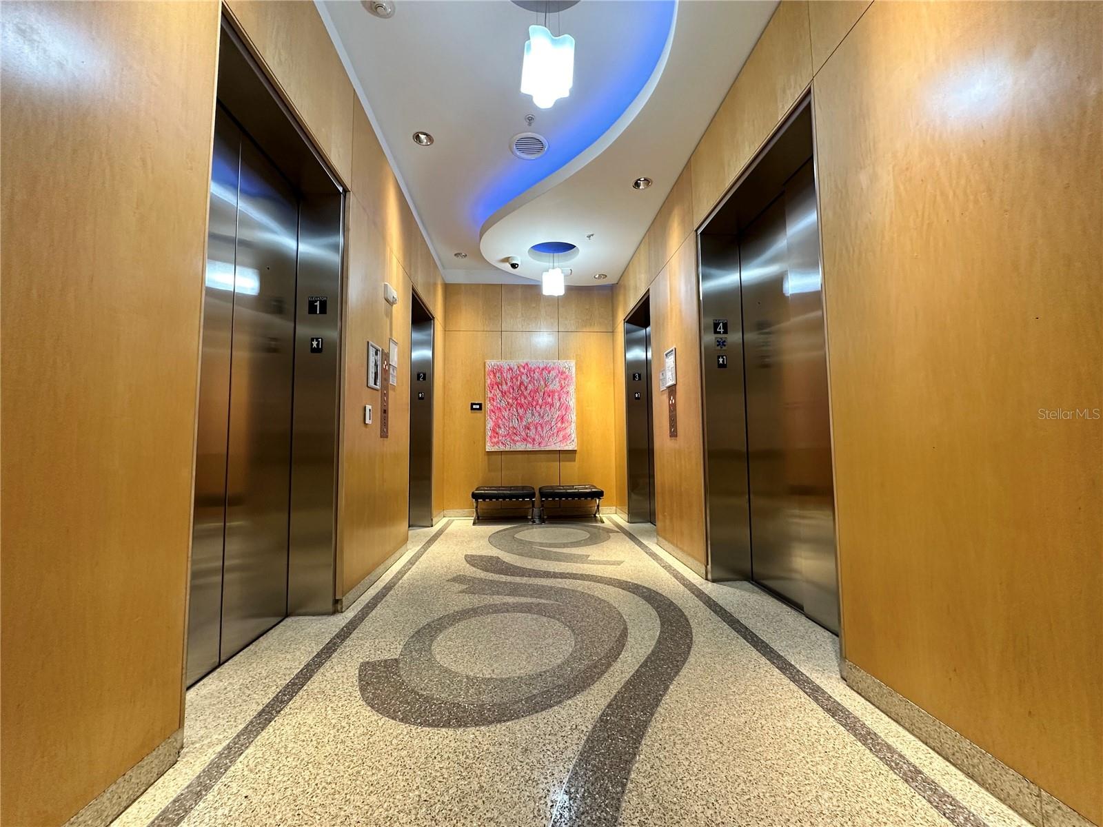 Image 11 of 74 For 150 Robinson Street 2102