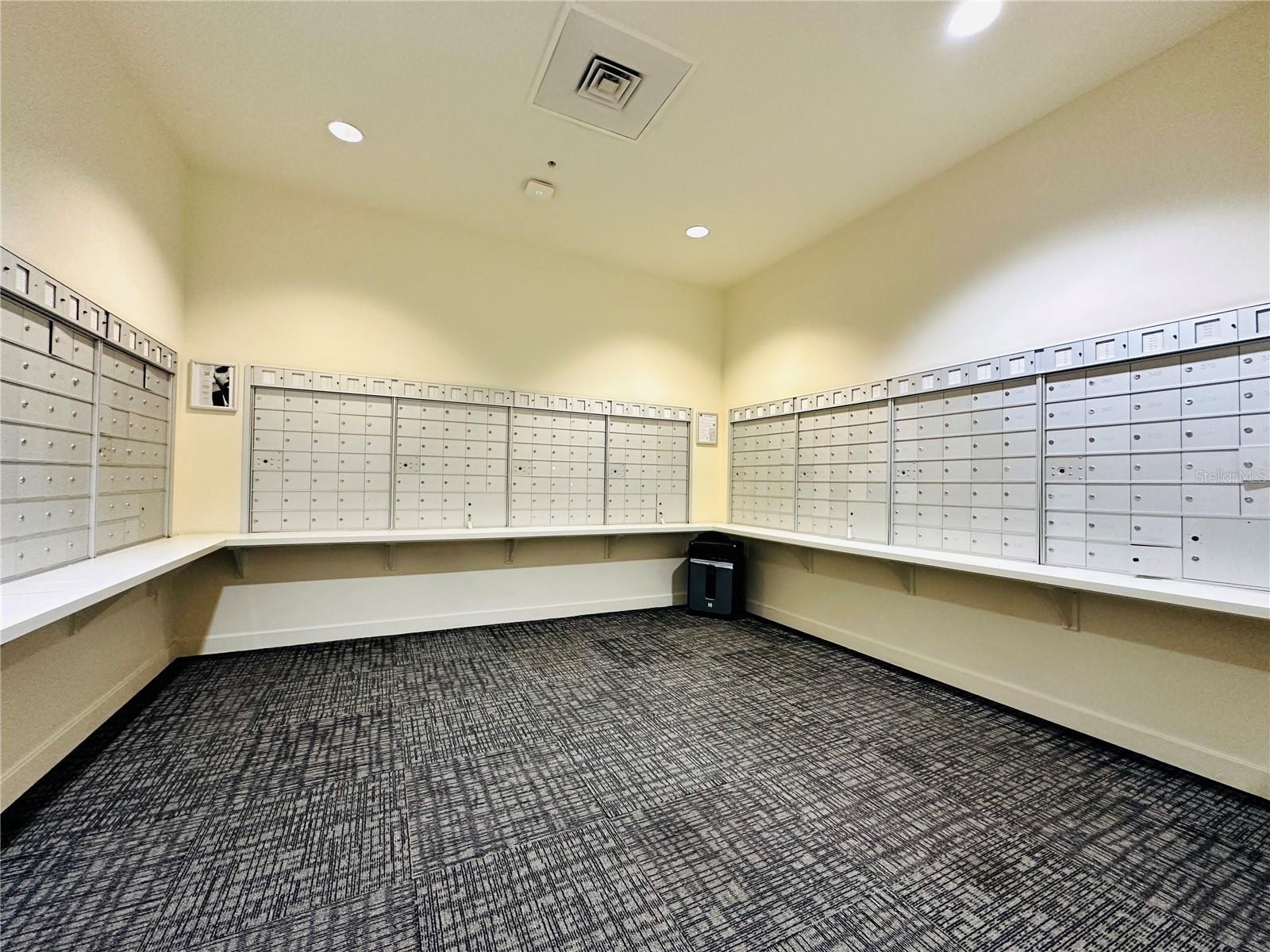 Image 12 of 74 For 150 Robinson Street 2102