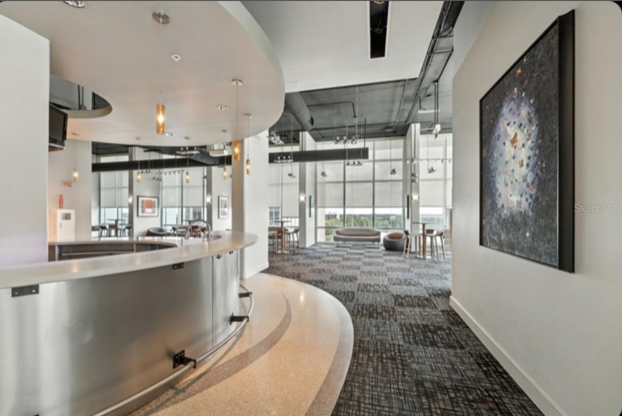 Image 22 of 74 For 150 Robinson Street 2102