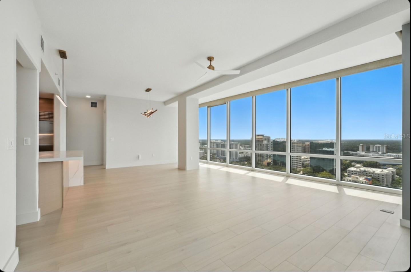 Image 38 of 74 For 150 Robinson Street 2102